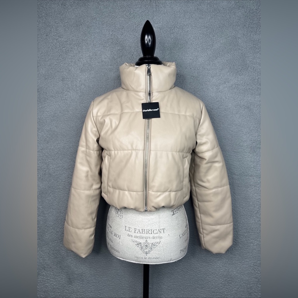 Charlotte Russe Light Beige Cropped Puffer Jacket  Polyester Women’s Sz S/P NWT